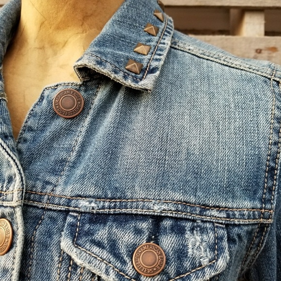 American Eagle denim jean jacket - Picture 2 of 7