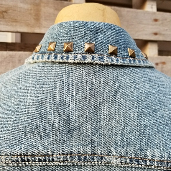 American Eagle denim jean jacket - Picture 5 of 7
