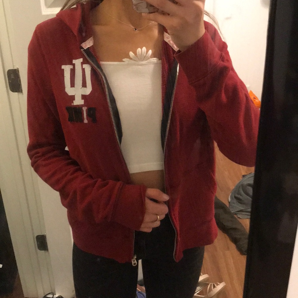 VS PINK IU Zip Up