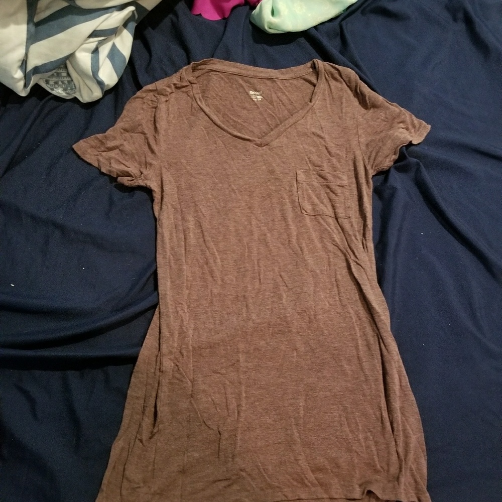 Maroon tee