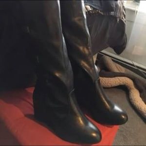 High heel laced up boots