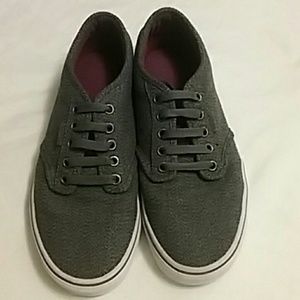 Womens size 8.5 Vans lace up shoes