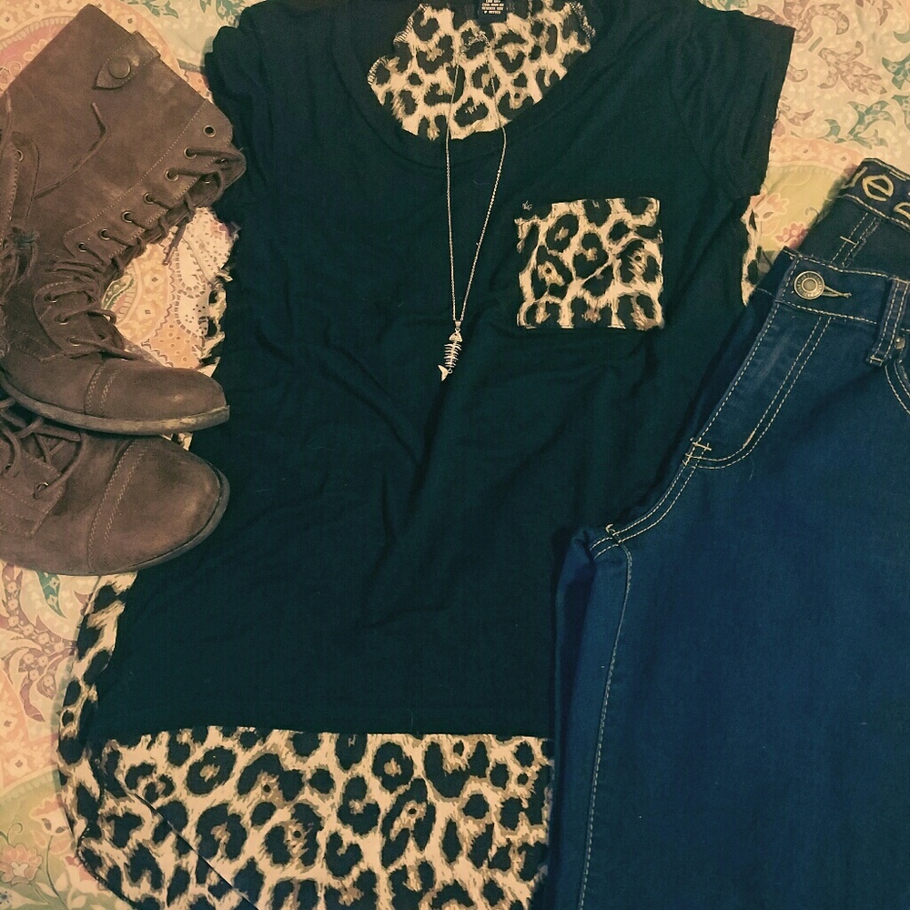 Rue 21 Animal Printed High Low Shirt