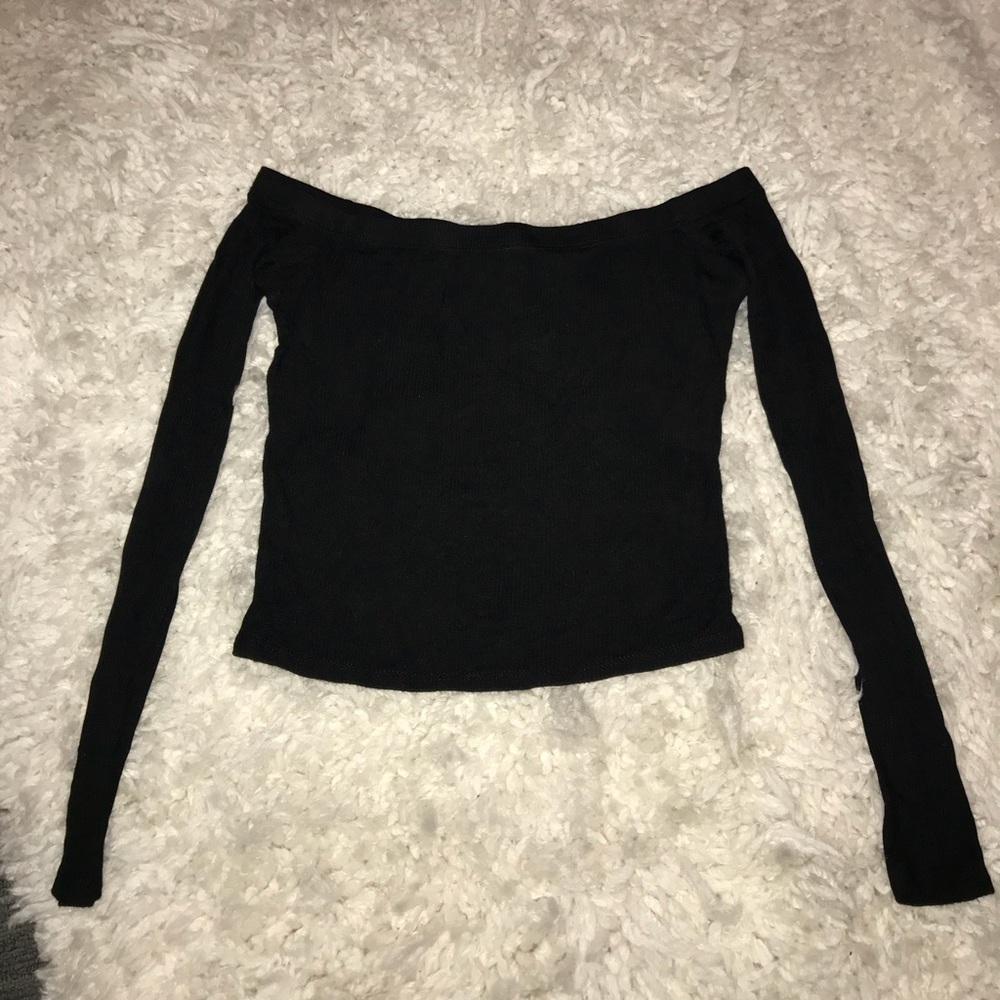 Off Shoulder Long Sleeve Crop Top