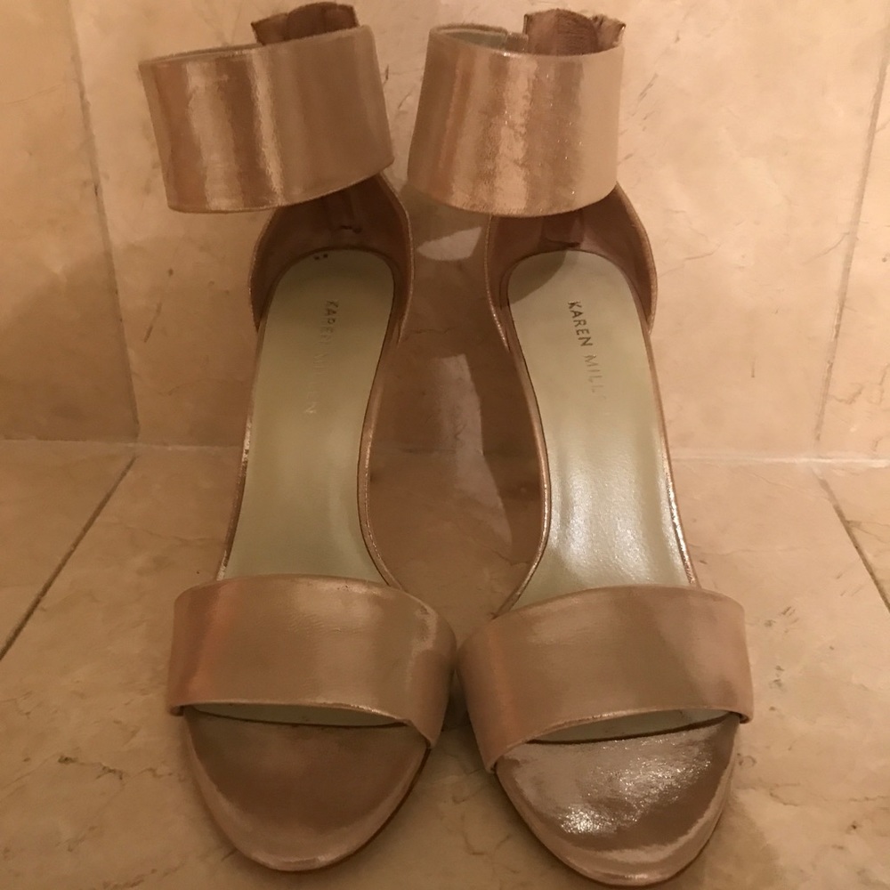 Karen Millen Cream Leather Sandals