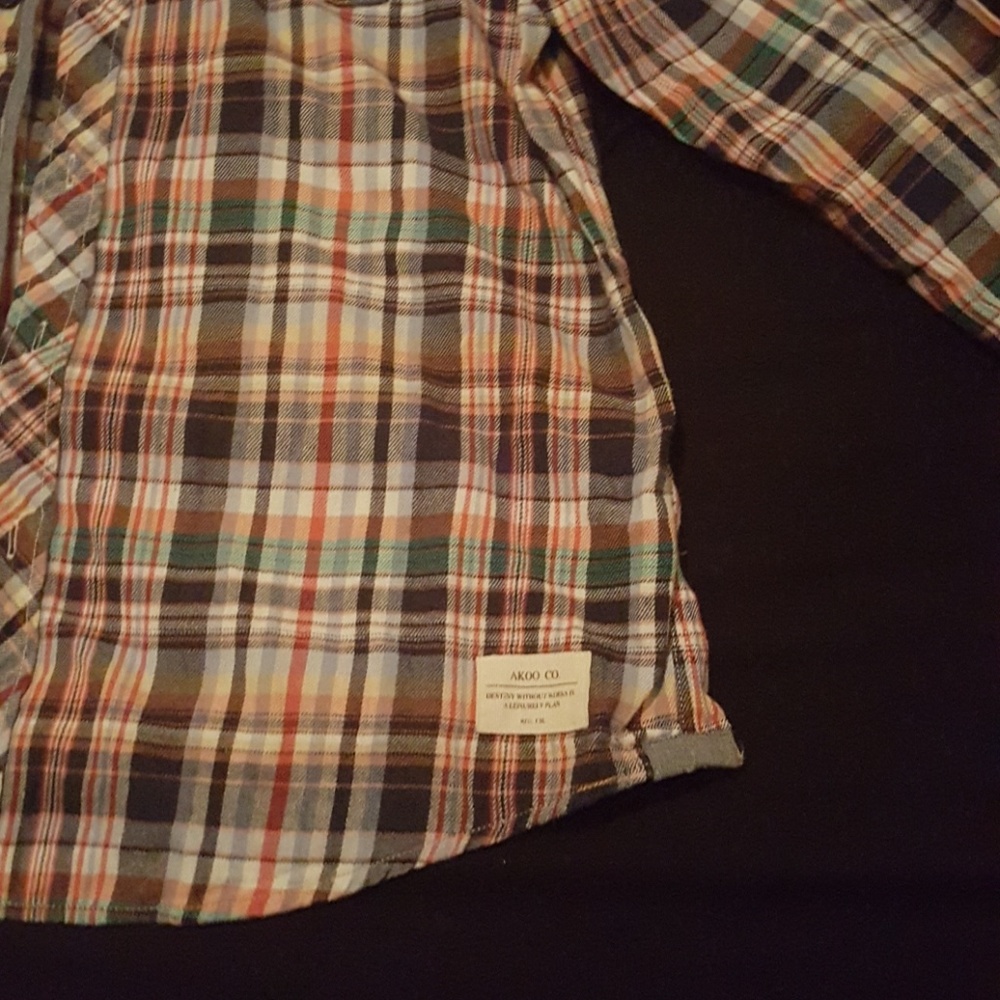 Button up shirt - Picture 3 of 3