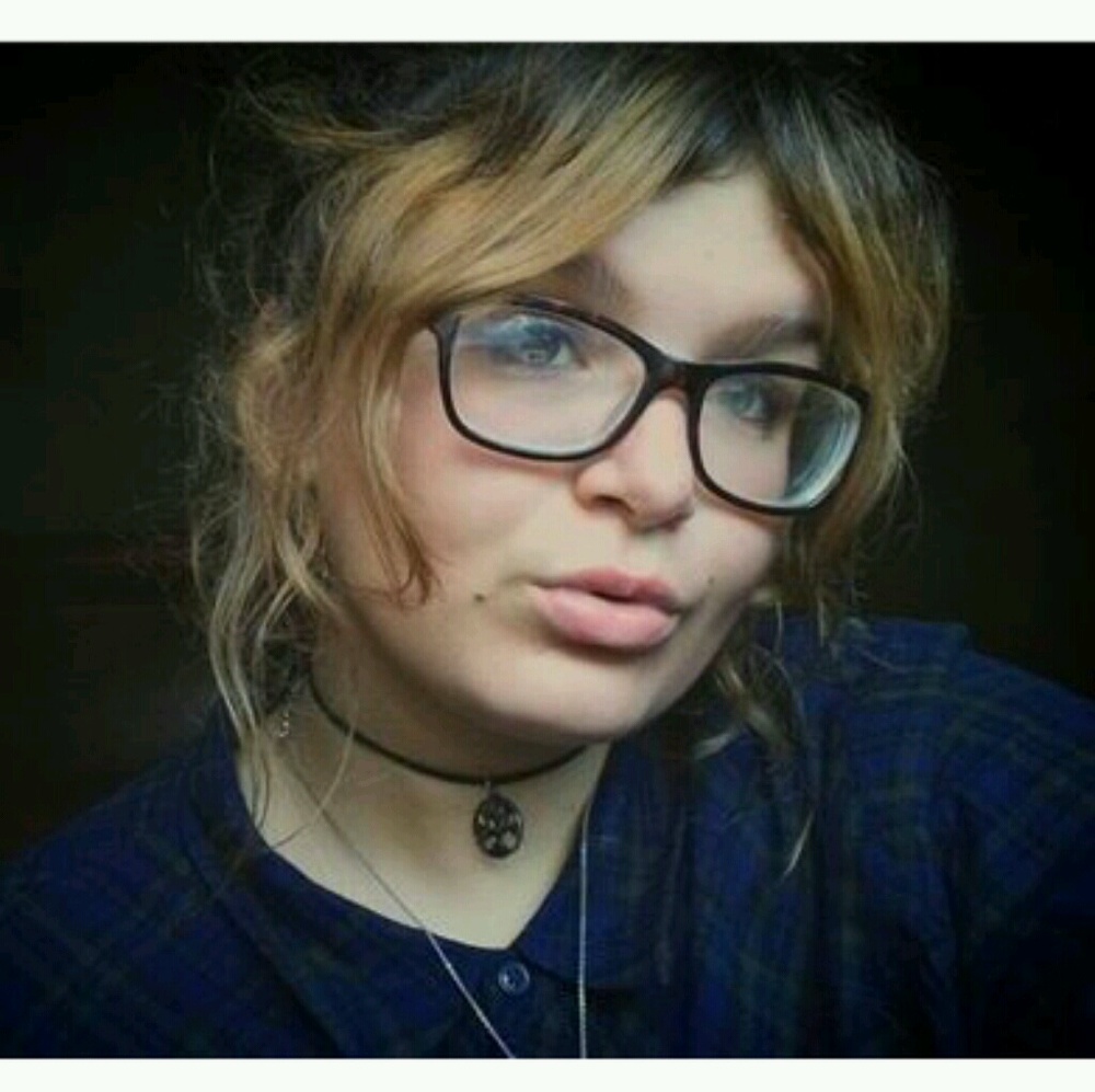 Meet your Posher, Jasmine