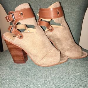 Open toe, thick heel