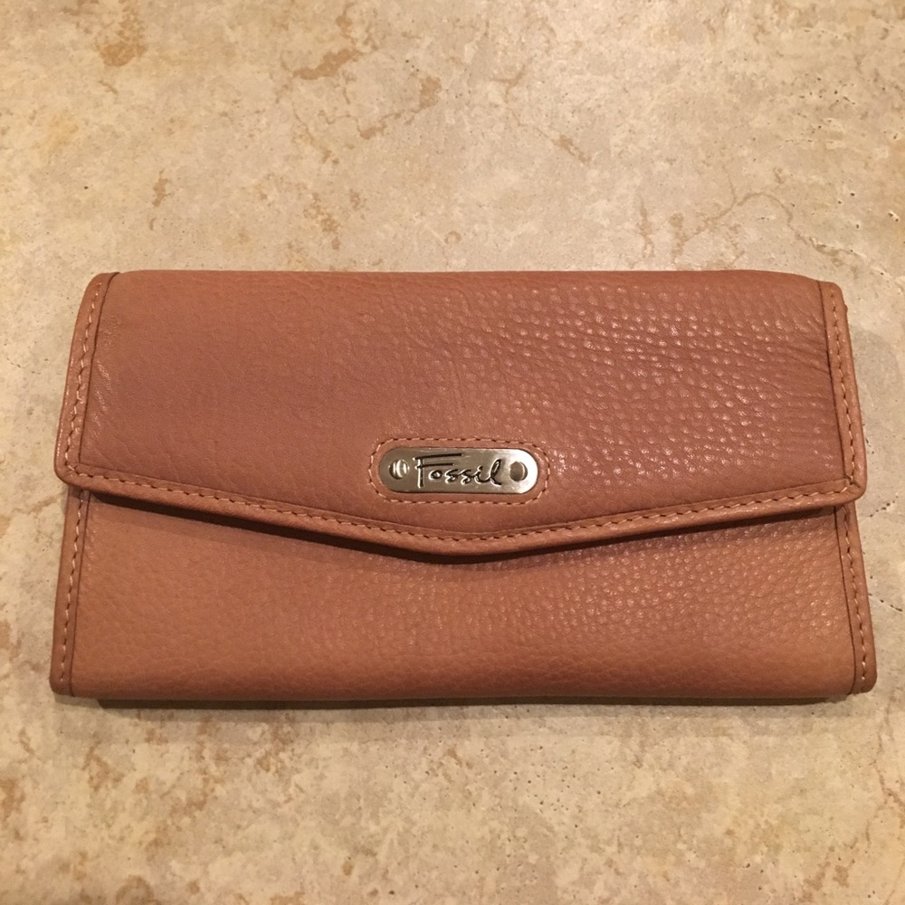 NEW Fossil tan leather snap close flap wallet