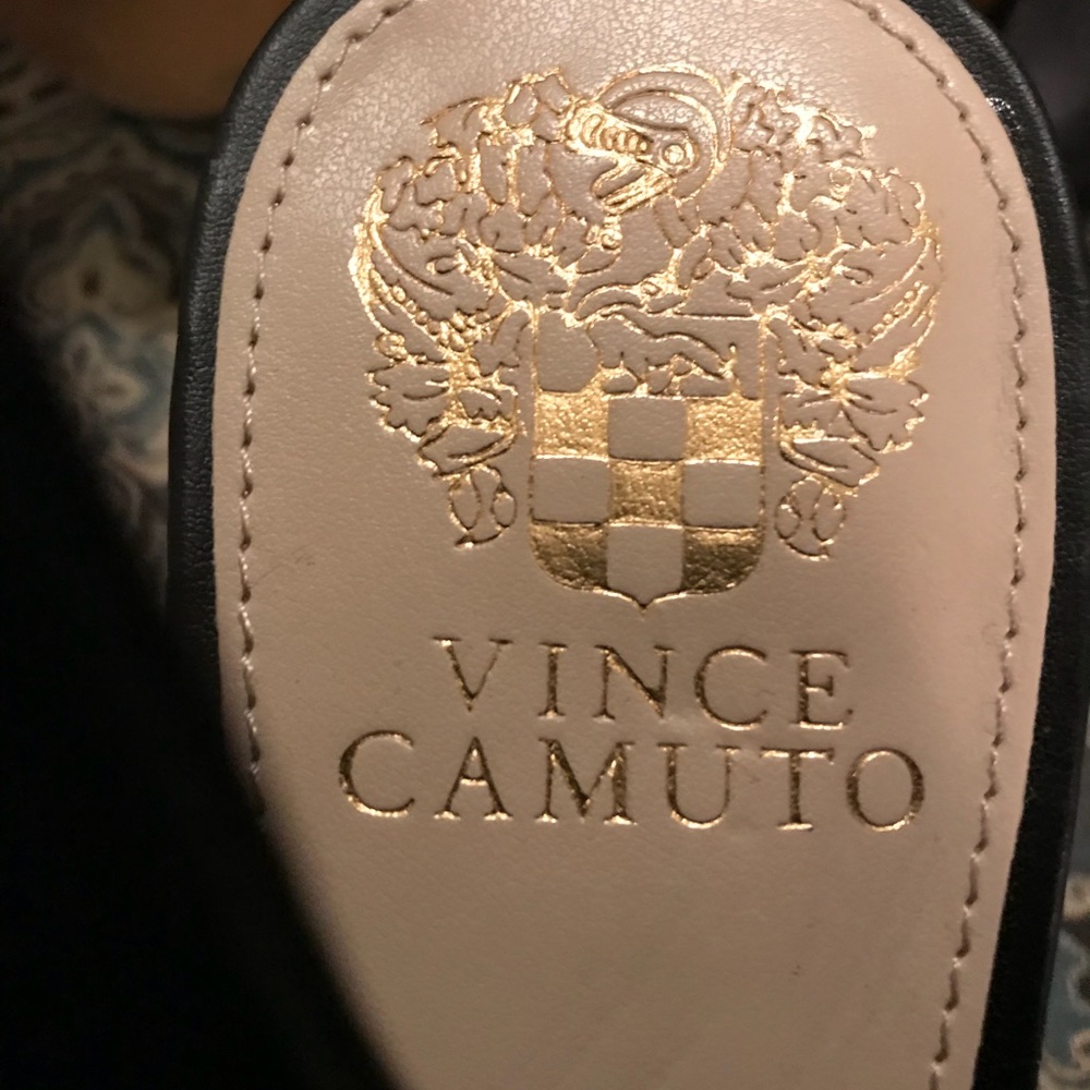 Vince Camuto Slingback size 9 narrow !