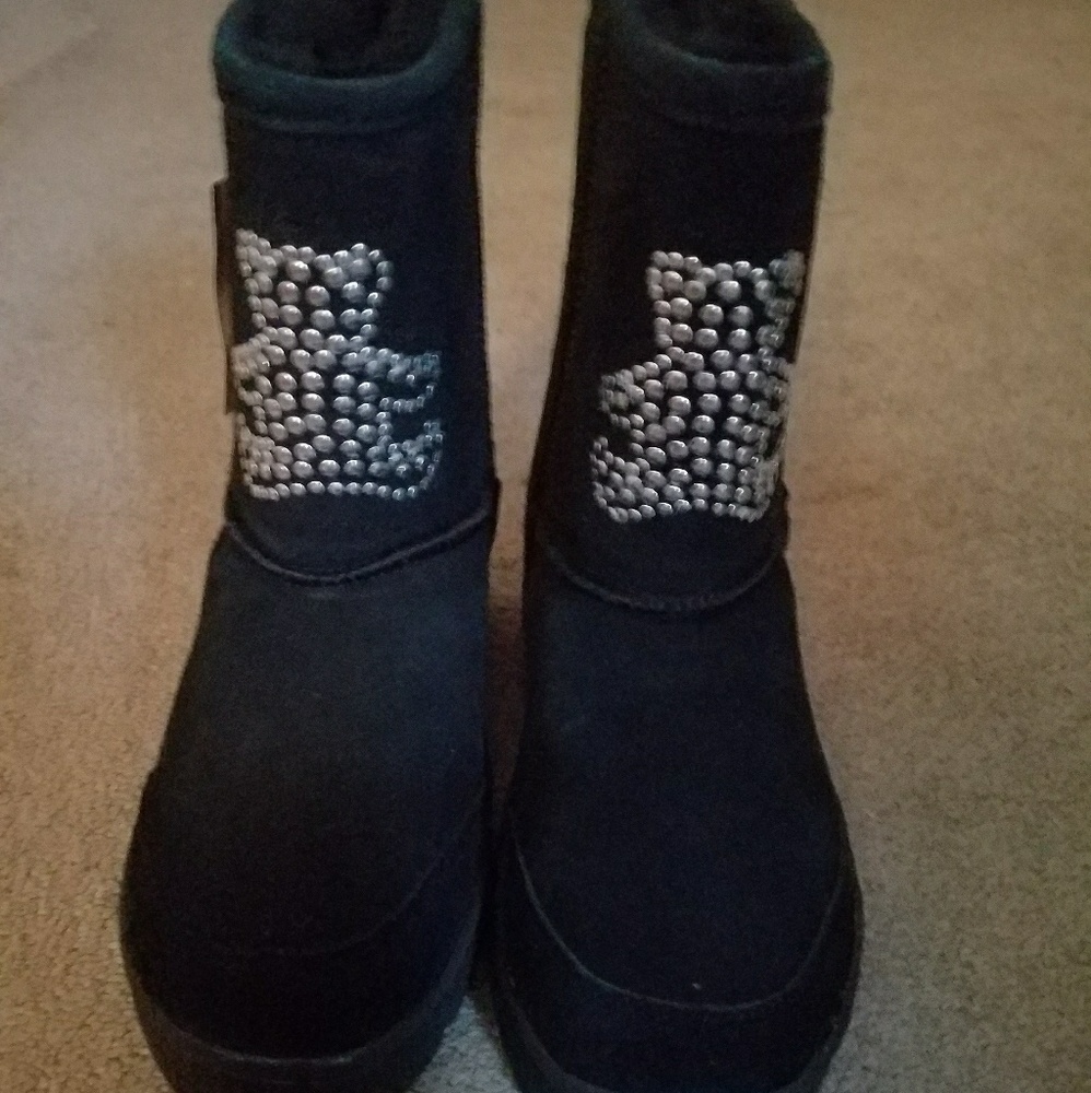 Little Laundry Snuggy Bear Boots