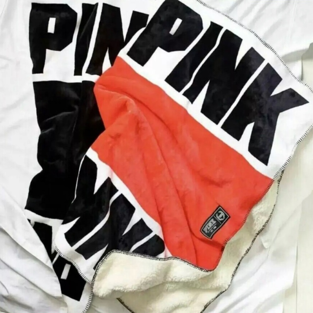 Victoria’s Secret PINK Sherpa Blanket