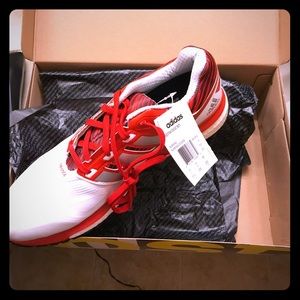 BRAND NEW ADIDAS RESPONSE BOOST TECH