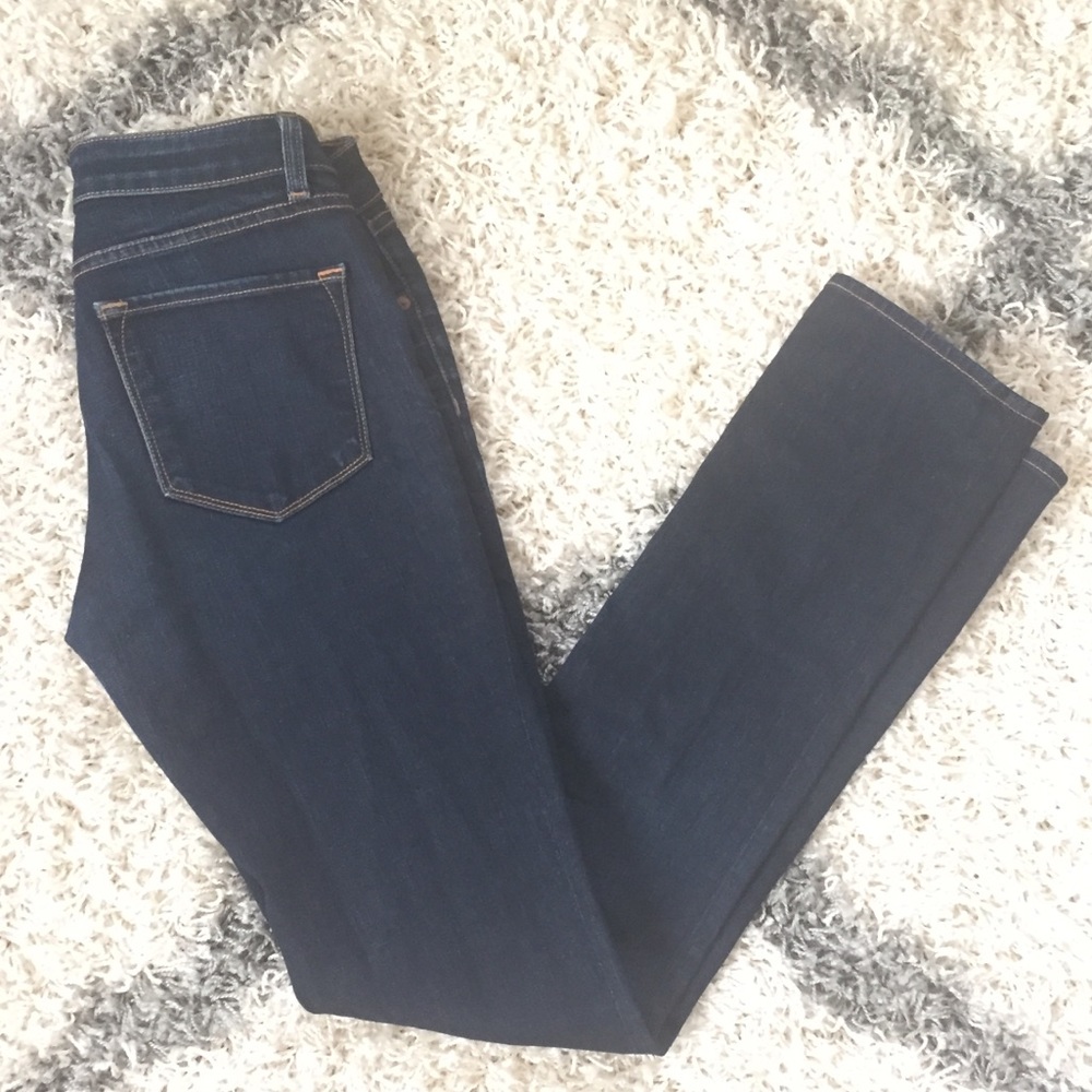 EUC J Brand Jeans long 28L