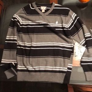 Volcom long sleeve gray and black sweater
