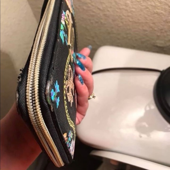 Betsey Johnson Wallet - Picture 2 of 3