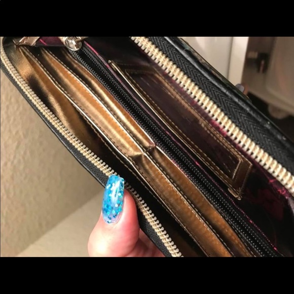 Betsey Johnson Wallet - Picture 3 of 3