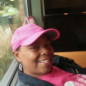 Meet your Posher, Pamela