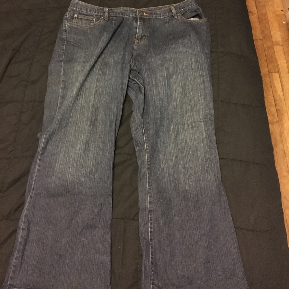 Stretch flare jeans by Venezia