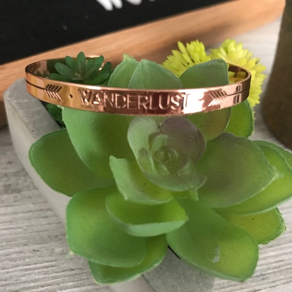 Jewelry - Wanderlust Rose Gold Bangle