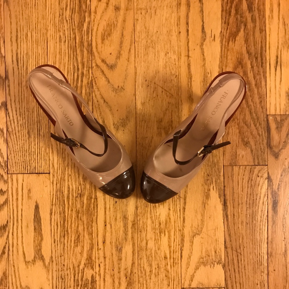Franco Sarto rounded toe sling back heel