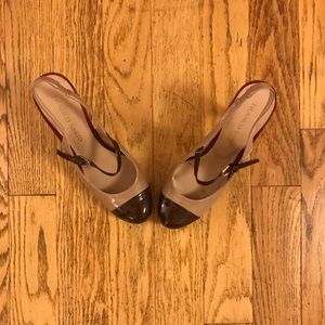 Franco Sarto rounded toe sling back heel