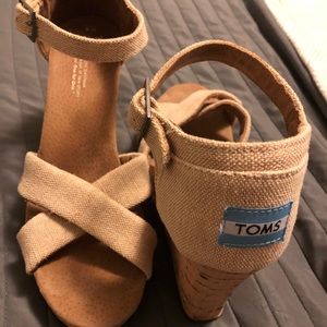 Toms wedge sandals