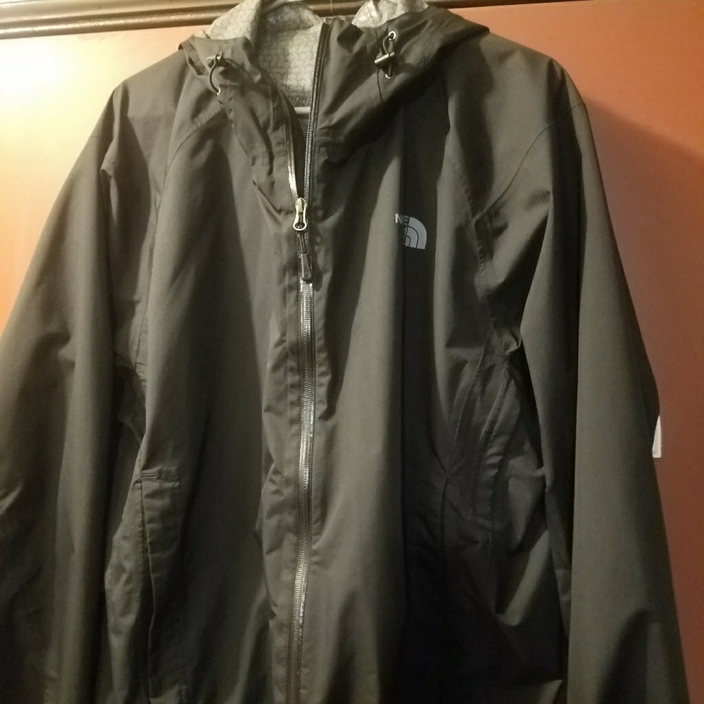 Northface, black men's rain coat