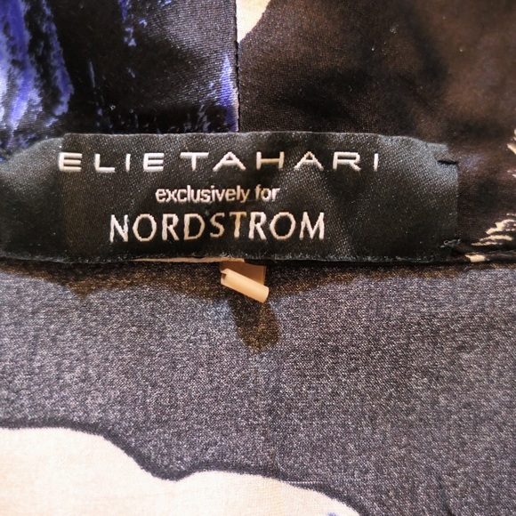 Elie Tahari blue & black sleeveless blouse - Picture 5 of 7