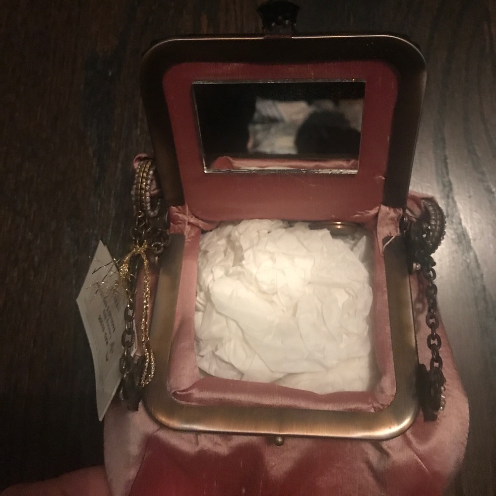 Vintage pink satin night bag - Picture 3 of 4