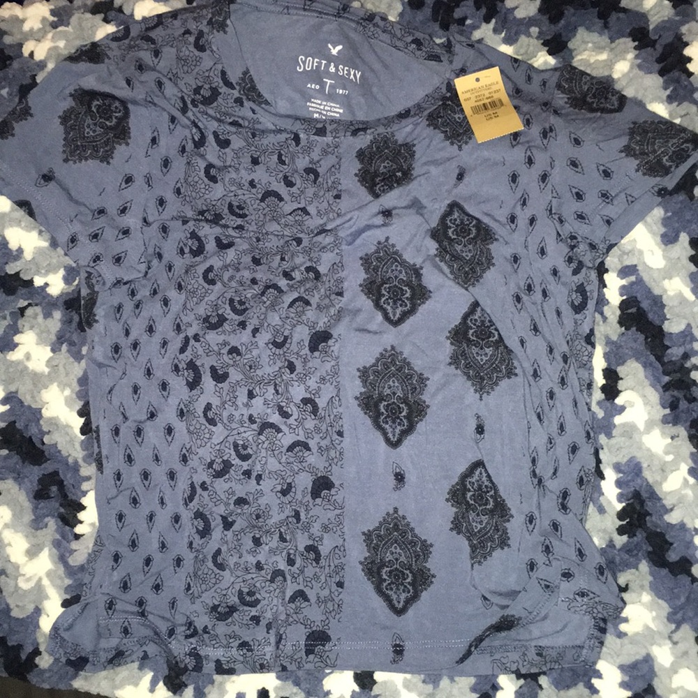 SOFT AND SEXY TEE