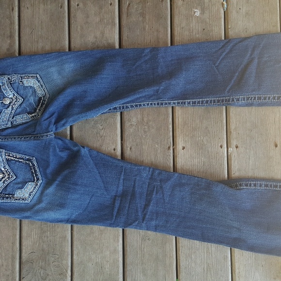 SOLD - Picture 3 of 4