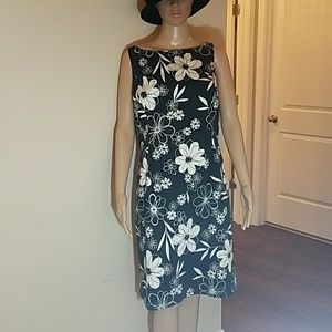 An office dress that would look great with a red o