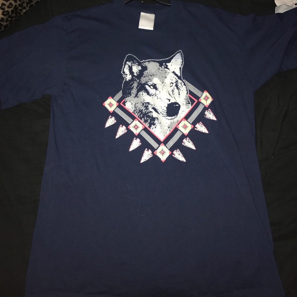 Wolf tribal tee