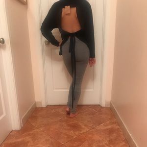 Black backless long-sleeve shirt