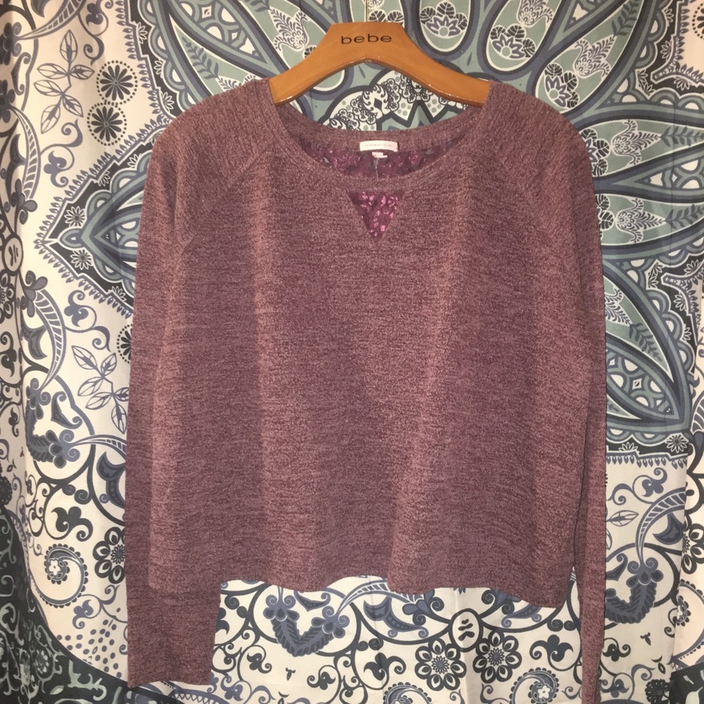 Victoria’s Secret sweater/long sleeve top. Size M