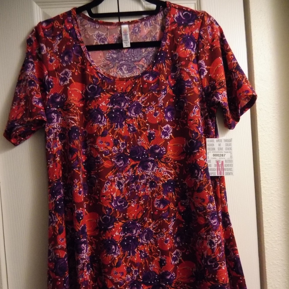 LuLaRoe Perfect T