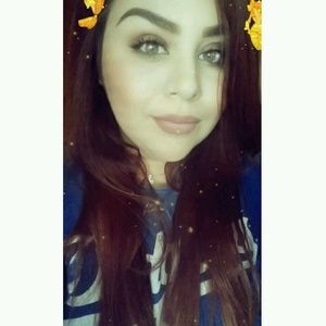 Meet your Posher, Christie