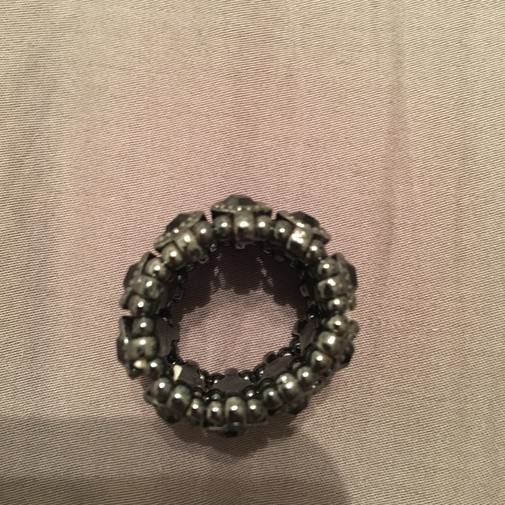 Ring - Picture 2 of 3