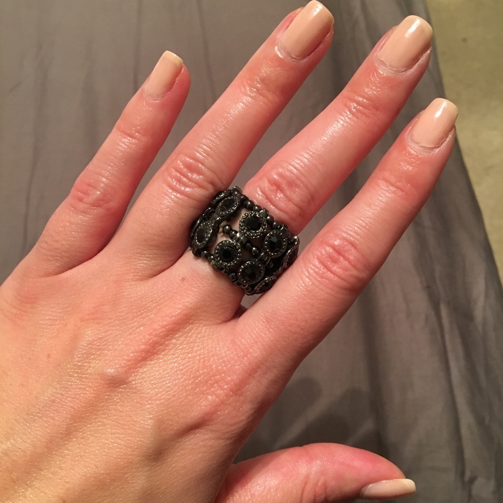 Ring - Picture 3 of 3