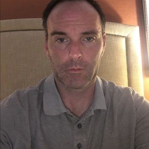 Meet your Posher, Dennis