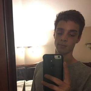 Meet your Posher, Dennis