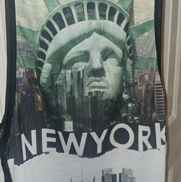 Tank - Picture 1 of 3