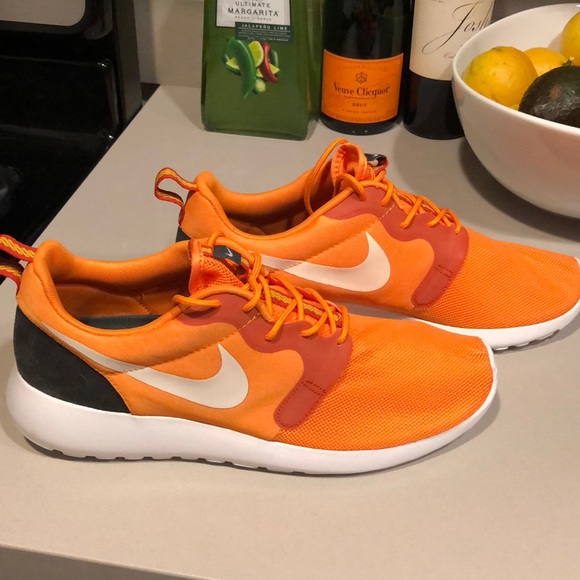 Brand New Men’s Nike Roshe - Picture 3 of 5