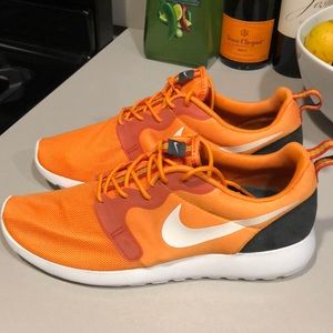 Brand New Men’s Nike Roshe