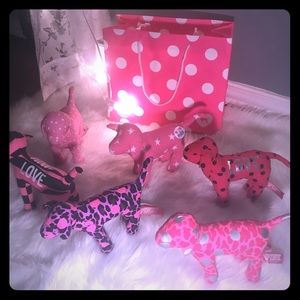 Victoria Secret Pink dogs