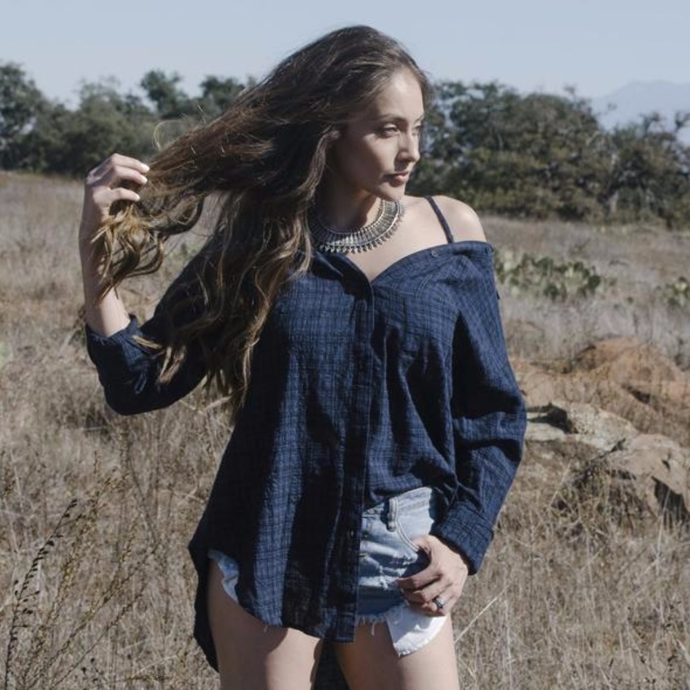 Off The Shoulder Flannel - Picture 3 of 6