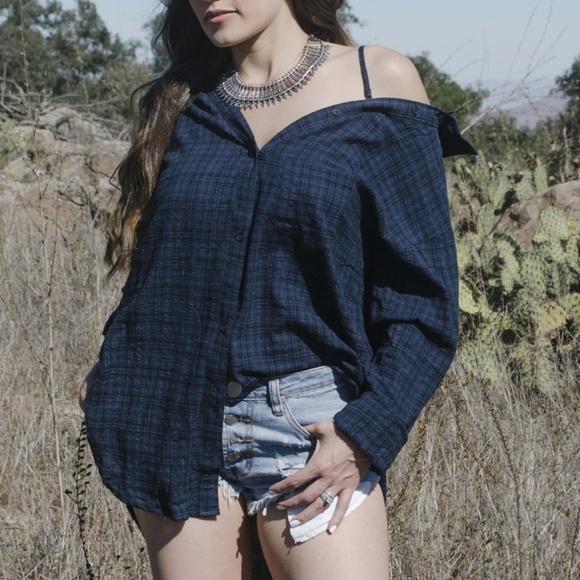 Off The Shoulder Flannel - Picture 2 of 6