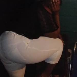 Meet your Posher, Latoria