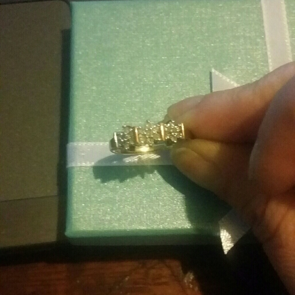 10kt diamond ring size 7